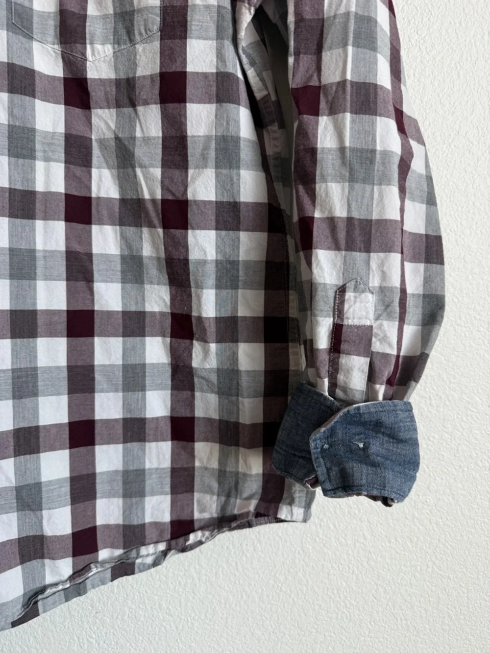 Banana Republic Plaid Button Down Shirt Slim Fit Burgundy Gray Men’s Size Large